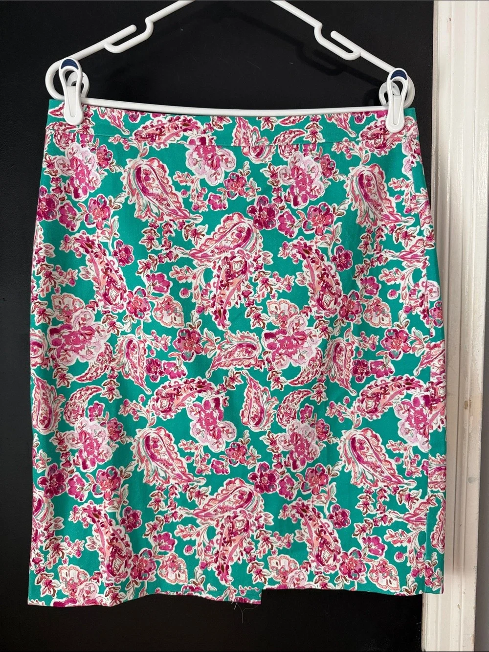 J. Crew Cotton Floral Pencil Skirt Stretch Size: 10 Length: 22”